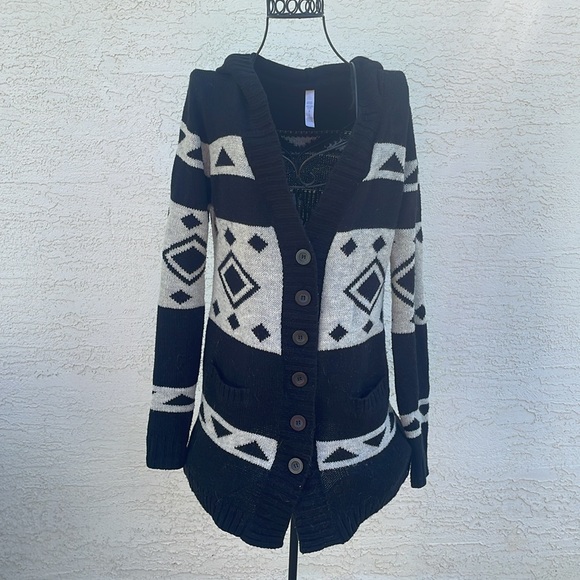 Firefly Button up Hooded Cardigan - Picture 8 of 8